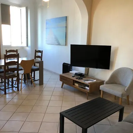 Vieille Vue Mer, A Deux Pas De La Plage! Apartment